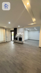 Modern House with 4 Bedrooms Image 6