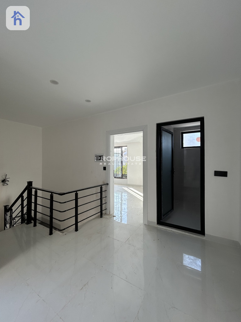 Spacious 4-Bedroom House in Hawlery Nwe Resim 7