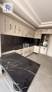 Modern One-Bedroom Apartment in Rami Towers Resim 3