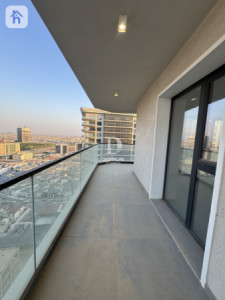 Spacious Apartment with Stunning Views image 9