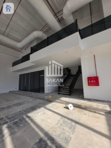 Spacious Showroom with Offices and Rooms Image 8