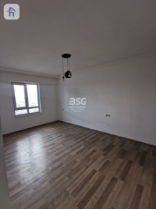 Apartment in Cash image 2