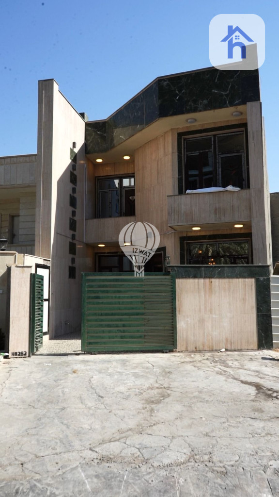 House (200m²)