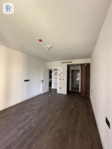 Modern 2 Bedroom Apartment Image 6