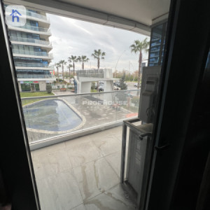 Elegant 2-Bedroom Apartment with Amenities Image 10