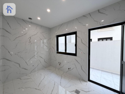 Modern 4-Bedroom Apartment in Aram Village 2 Image 22