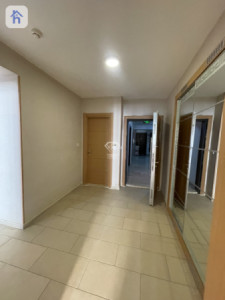 شوقەیەکی فراوانی ٣ ژووری نوستن لەگەڵ دیمەنێکی نایاب وێنە 5