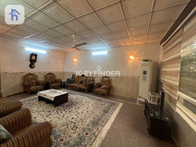 Spacious House in 32 Park Resim 3
