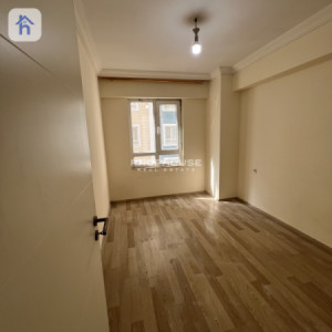 Elegant 3 BR Apartment with Ample Space Image 5