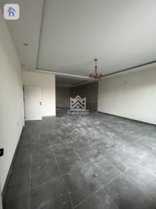 One Floor House image 3