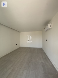 Spacious House with 5 bedrooms image 7
