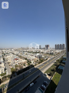 Spacious 2-Bedroom Apartment in Empire Square Image 11