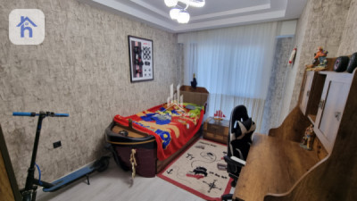 شقة عصرية بثلاث غرف نوم صورة 6