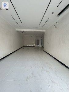 Modern Home with 5 Bedrooms Resim 3