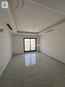 Spacious House with Modern Design Image 17