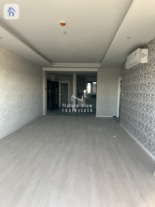 Spacious Apartment in Queen Tower image 2