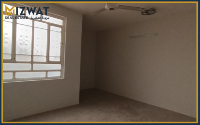 5-bedroom house in great location image 7