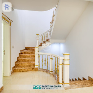 Villa for sale Opposite Garden in American Village Resim 18