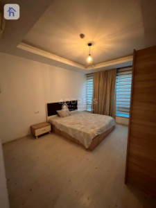 Spacious Apartment in Empire Wings image 14