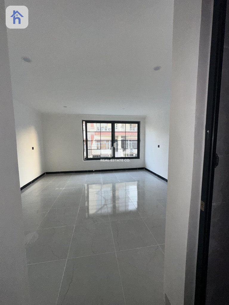 Charming Home in Prime Location Resim 12