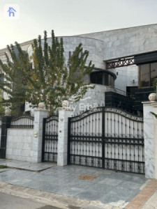 Large Family House in Dream City image 1