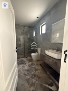 New House image 18