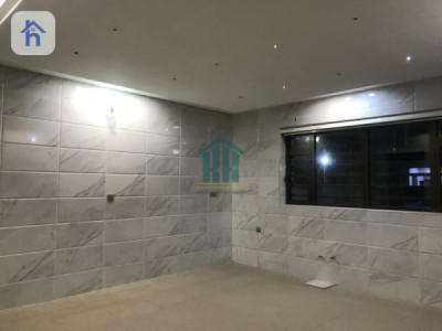 Spacious 6-Bedroom House for Sale Image 6