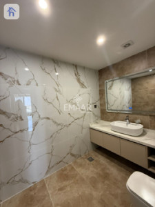 Spacious Apartment in Sky Towers Resim 8