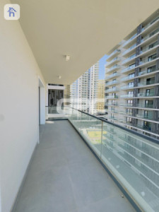 Spacious 3 Bedroom Apartment in Rami Towers image 11