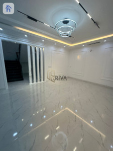Spacious House with 4 Bedrooms Image 5