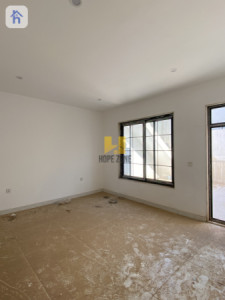 Spacious House with Multiple Rooms Resim 12