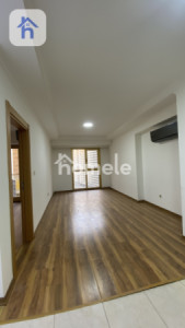 Modern 1BR Apartment in Roya Tower Image 6