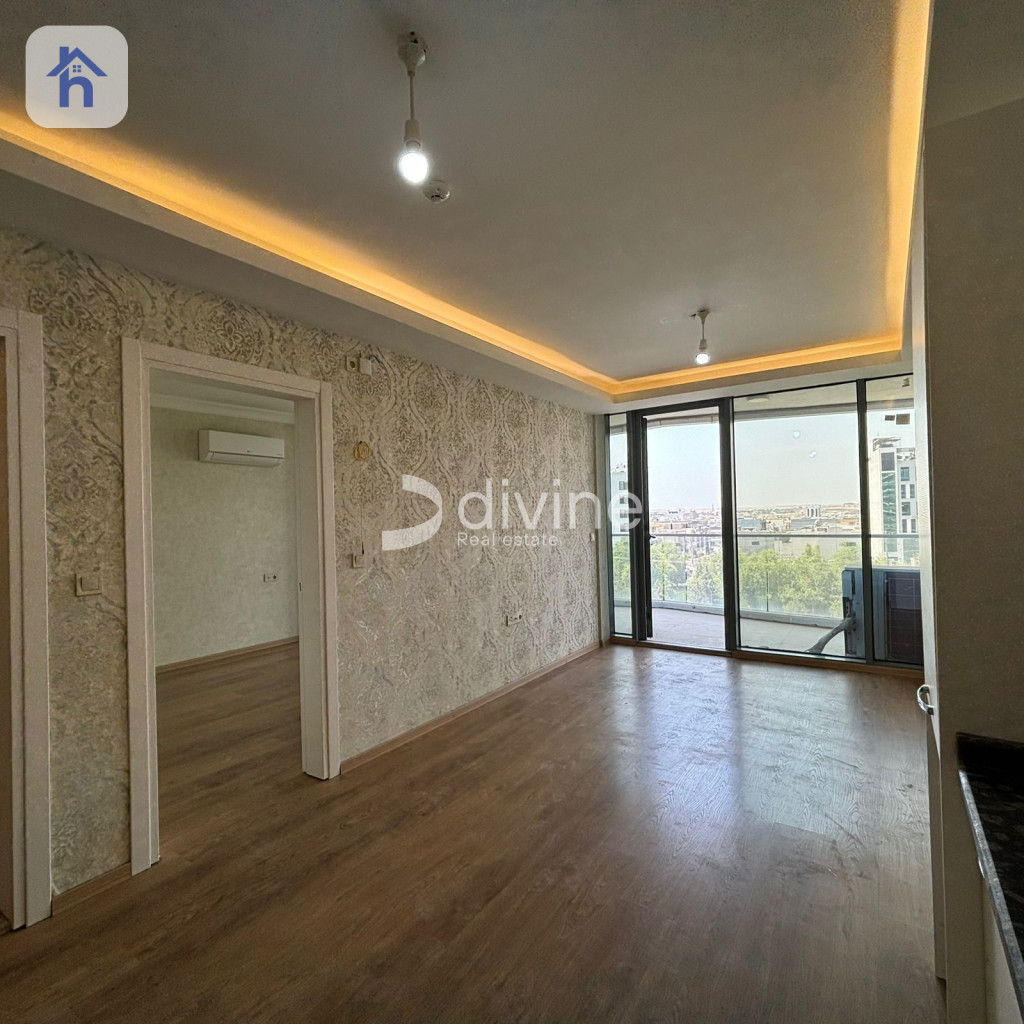 Modern Apartment with Spacious Layout