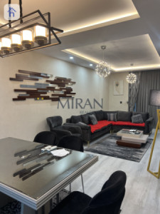 شوقەیەک بە دوو ژووری نوستن بە مۆبیلیاتی مۆدێرن image 2