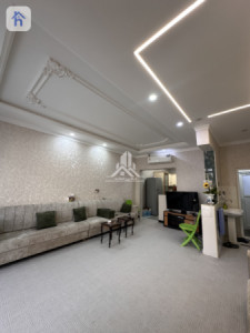 One Floor House image 4