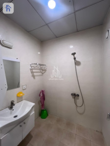 شقة عصرية للإيجار في لایف تاور image 5