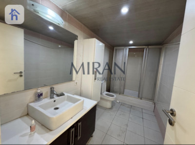 Modern 3-Bedroom Apartment Image 11