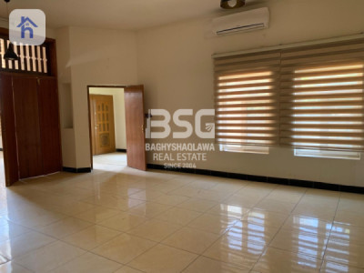 Spacious 7-Bedroom House in Ankawa Resim 14