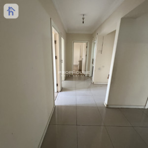 Spacious Apartment with 3 Bedrooms Image 6