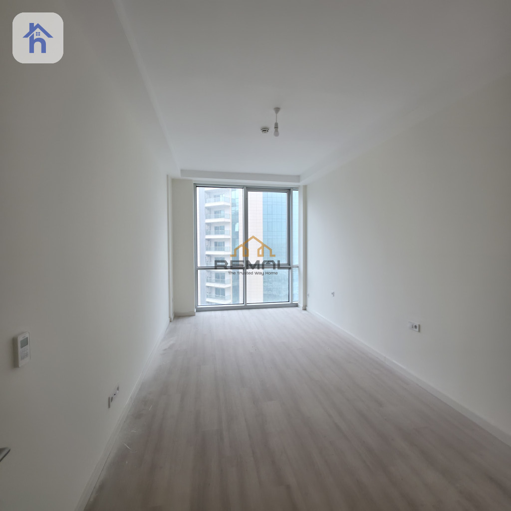 A 2+1 apartment for sale in Empire Square Resim 2