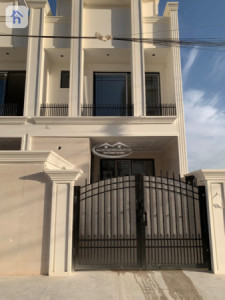 منزل عصري بثلاث غرف نوم image 1