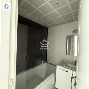 Spacious Apartment in Erbil image 8