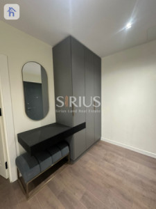 شوقەیەکی فراوانی ٤ ژووری نوستن لەگەڵ دیمەنێکی سەرنجڕاکێش وێنە 16