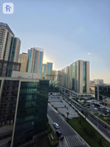 Modern Apartment in Empire Wings image 9