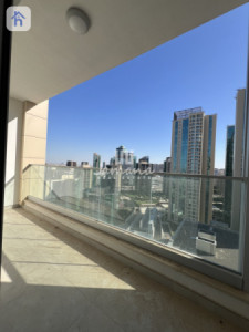 Spacious Apartment in Empire Square Resim 6