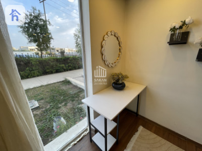 Furnished one-bedroom apartment in Life Towers Resim 7