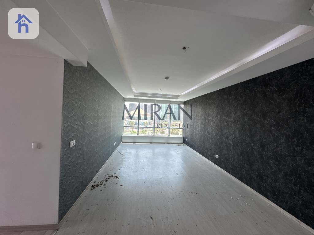 Cozy 1-Bedroom Apartment in Empire Wings