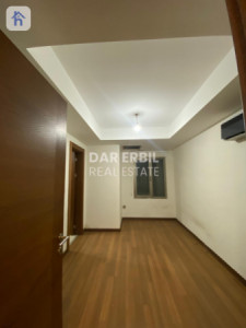 Modern 4 Bedroom Apartment image 4