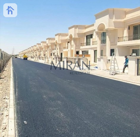 بيت واسع مع غرف متعددة صورة 2