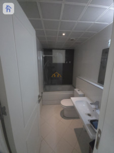 A fantastic studio apartment for rent image 5